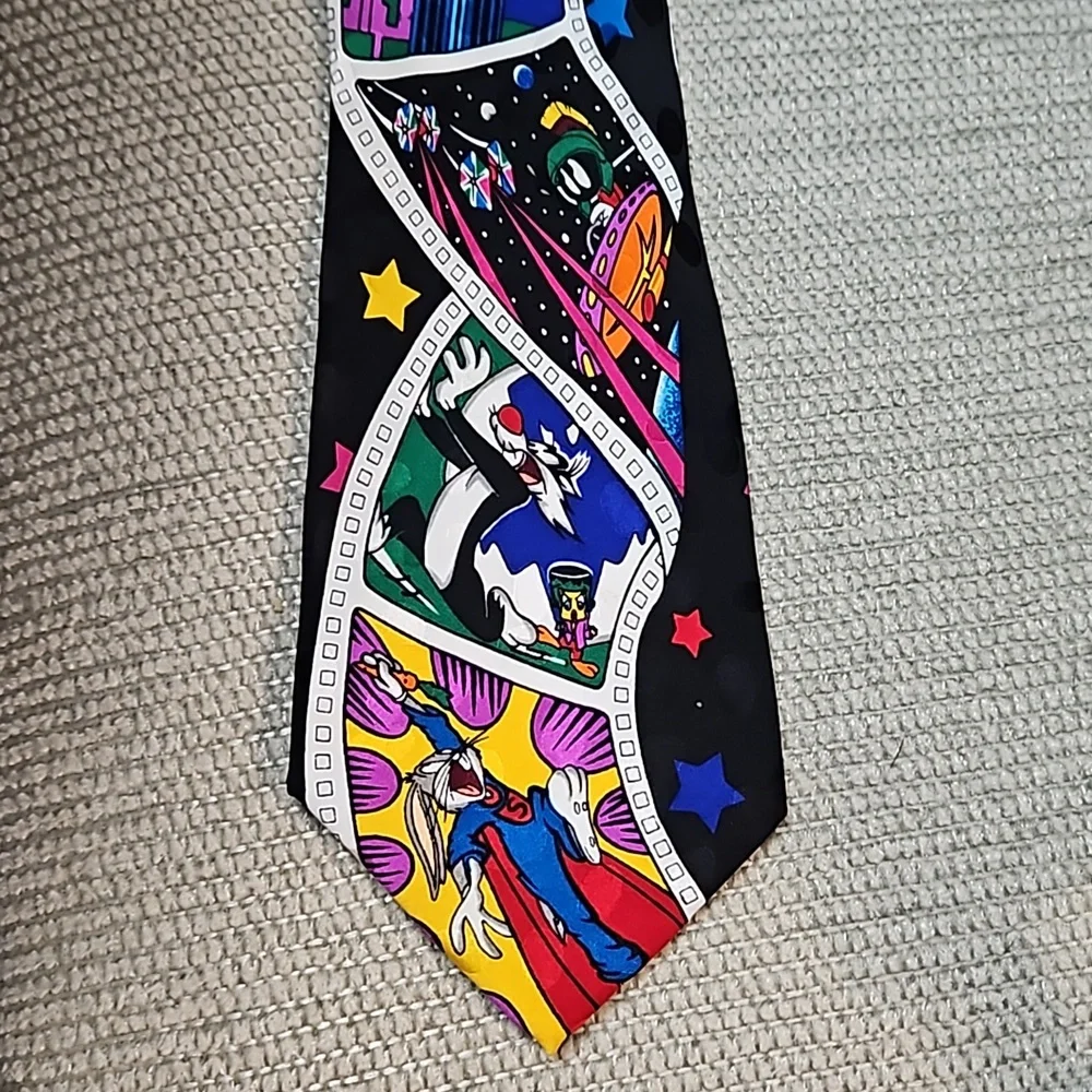 Vintage Looney Tune Mania Tie Necktie Silk Hand Made Warner Bros